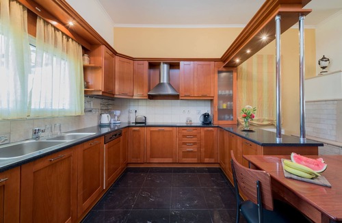 Kalamaki Villa | Leone Luxury Villas