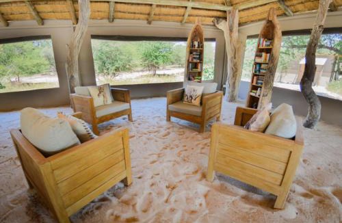 Motopi Cabin | Leopard Plains