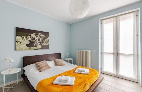 Lecco Apartment | Leopardi 9, bright central apartment - Lake Como & Station nearby