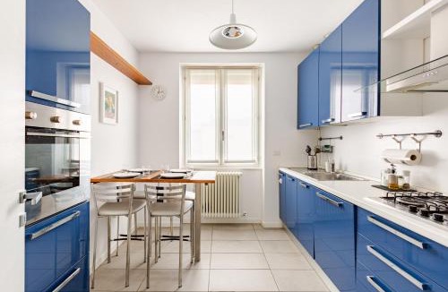 Lecco Apartment | Leopardi 9, bright central apartment - Lake Como & Station nearby