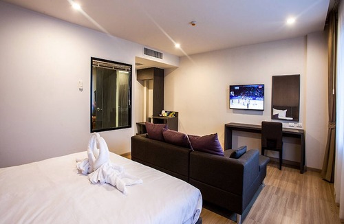 Nai Mueang Hotel | Leosor Hotel