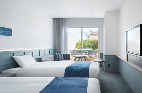 Mihama Hotel | Lequ Okinawa Chatan Spa & Resort