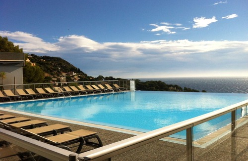 Cap d'Ail Apartment | Les étoiles between sea and stars