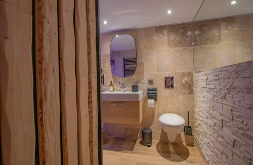 Cuers Hotel | LES BAINS D’EROS