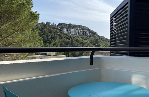 Les Baux-de-Provence Apartment | Les Baux-beaux, bel Appartement en Plein Coeur de la Vallée des Baux de Provence