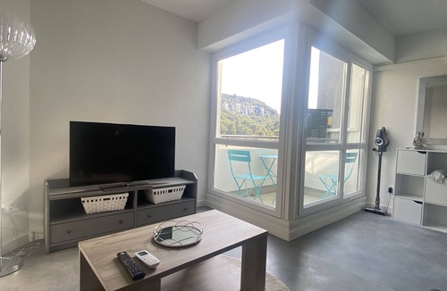 Les Baux-de-Provence Apartment | Les Baux-beaux, bel Appartement en Plein Coeur de la Vallée des Baux de Provence