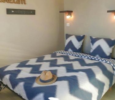 Dieppe Apartment | Les Belles Terrasses Dieppe ,3 appartements , LE VEGETAL de 1 à 8 personnes , LE TROPICAL de 1 à 6 personnes , LE FLORAL avec TERRASSE de 1 à 3 personnes , quartier calme au stationnement gratuit à coté de l'avenue verte