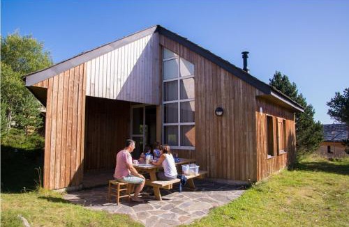 Saint-Paul-le-Froid Ski Chalet | Les Bouviers