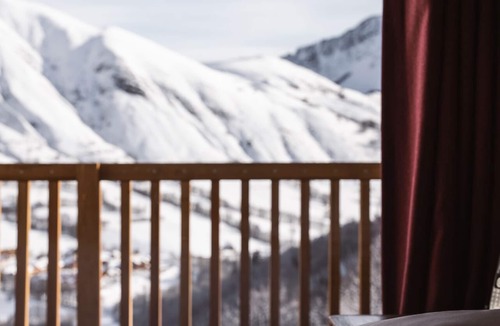 Saint-Sorlin-d'Arves Hotel | Les Cèdres Hôtel - Restaurant - Spa