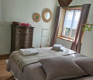 Peyrins House | LES CHAISES LONGUES