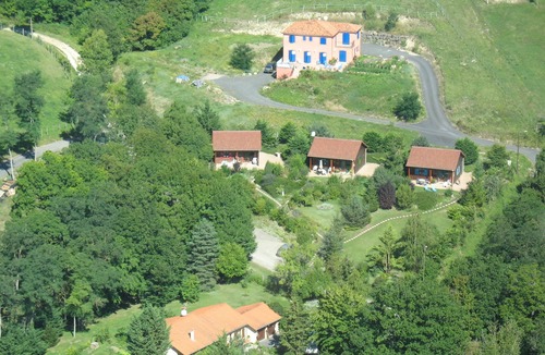 Saint-Floret Ski Chalet | Les chalets de La vigne grande, LE CHAMAROUX Quiet in a green setting