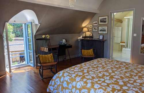Droue-sur-Drouette Bed & Breakfast | Les Chambres d'hôtes - La Closerie