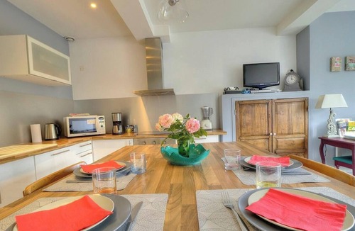Gorge de Loup Apartment | Les Charmes de Saône - LYON 9E ARRONDISSEMENT