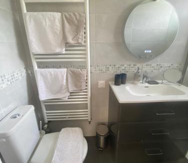 Villemoisson-sur-Orge House | Les Charmettes chambre double indépendante