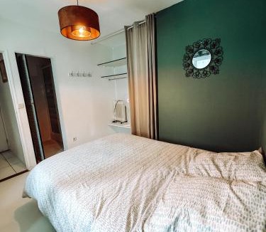 Deux Croix-Banchais Apartment | Les Clés Angevines Studio numéro 3