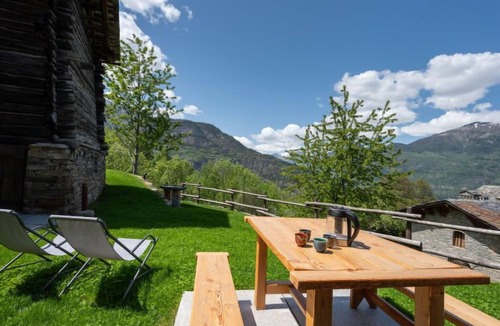Introd Apartment | Les Combes by Interhome