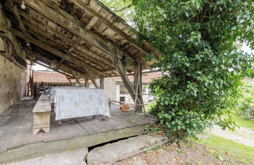 Sanvensa House | Les Combes de Testas: Accommodation for 24 people, swimming pool, Aveyron Gorges