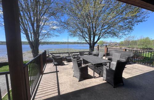 Saint-Romuald Apartment | Les Condos du fleuve - 4 Condos avec accès au fleuve