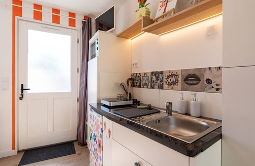 Belleme Apartment | Les Confettis - Studio coloré au coeur de Bellême