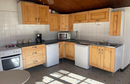 Duil-sur-le-Mignon House | Les Constellations, 8 gite complex, 53 people, marriage, birthday, etc