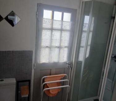 Maimbeville Apartment | Les Coquelicot