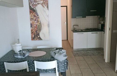 Casarza Ligure Apartment | Les Demoiselles d'Avignon