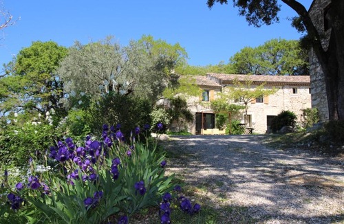 La Garde-Adhemar Bed & Breakfast | Les Esplanes