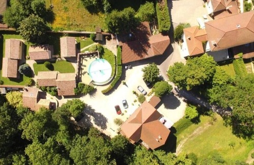 Saint-Georges-d'Esperanche House | Les Jardins du Castel Gites Annick et Jean Paul