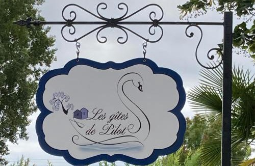 Lussac House | Les Gites de Pilot