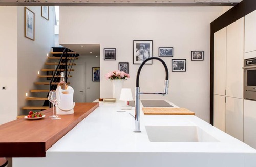 Bordeaux Golden Triangle Apartment | Les Grands Hommes