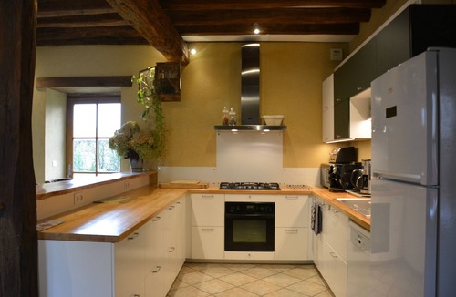 Chevannes Other | Les Granges du Château : Charming gîte with swimming pool in Burgundy