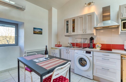 Causse-de-la-Selle Apartment | Les Hauts d'Issensac: Cottage near St Guilhem le Désert with Pool and Private River Beaches