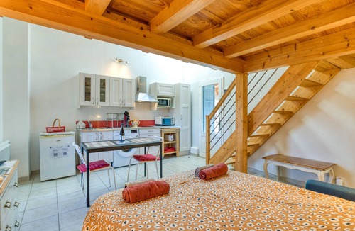 Causse-de-la-Selle Apartment | Les Hauts d'Issensac: Cottage near St Guilhem le Désert with Pool and Private River Beaches