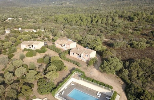 Figari House | Les Hauts de Cagna estate of 3 villas with swimming pool 6 kms from the sea.PROMO