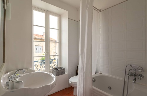 Corneilhan Bed & Breakfast | Les Hauts de Corneilhan