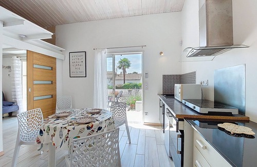 Saint-Palais-sur-Mer House | Les Hauts du Parc by Interhome