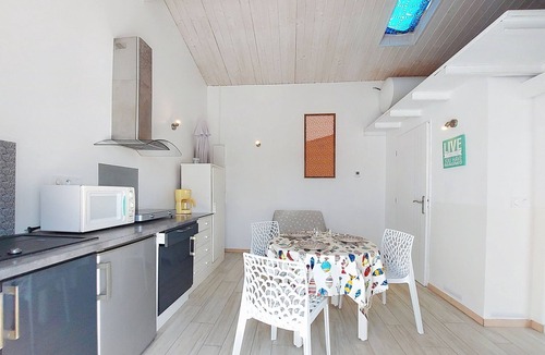 Saint-Palais-sur-Mer House | Les Hauts du Parc by Interhome