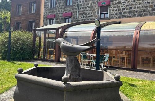 Orcines Hotel | Les Hirondelles