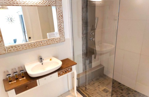Bormes-Les-Mimosas Hotel | Les Jardins de Bormes, adult-only hotel with sauna & jacuzzi