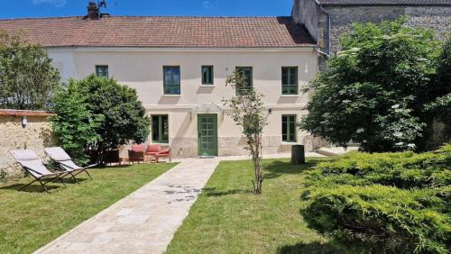 Arthies Villa | Les Jardins de Rosie