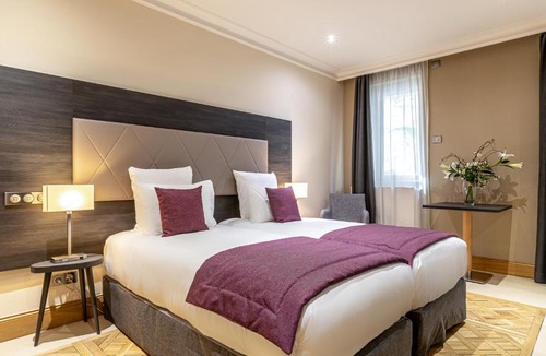 Saint-Cloud Apartment | Les Jardins de St Cloud