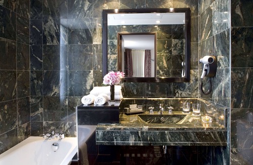 Quartier Saint-Ambroise Hotel | Les Jardins du Marais
