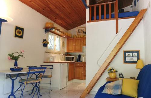 Sahorre House | Les lauriers