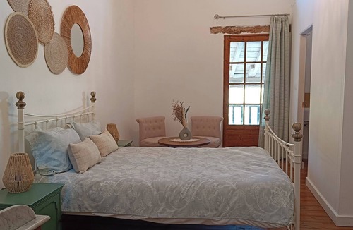 Sonnac-sur-l'Hers Bed & Breakfast | Les lits de Montbel B&B