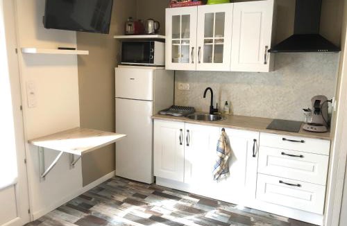Mimizan Apartment | Les logis d'argent Studio indépendant Parking Entrée autonome Linge de Lit et Serviettes Wifi fibre TV connectée