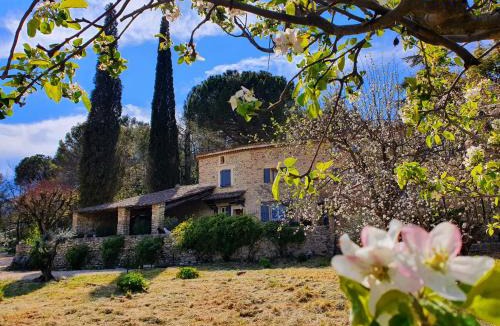 Crestet Bed & Breakfast | Les Logis de Paban
