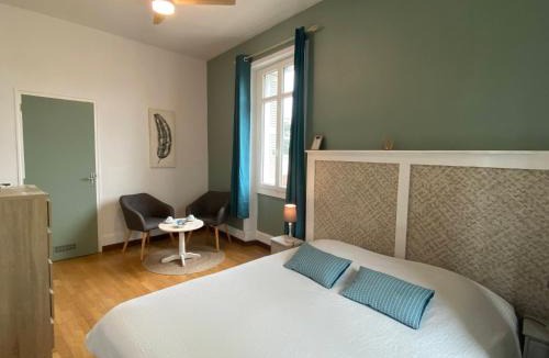 Mareuil-sur-Cher Bed & Breakfast | Les Mariniers Chambres d'Hôtes avec aire de jeux proche du ZooParc de Beauval - Spa nordique en option