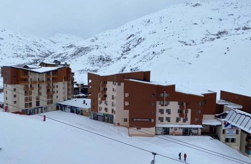 Reberty Apartment | Les Menuires : Vue Exceptionnelle, Skis aux Pieds