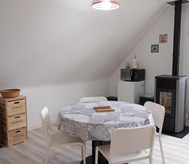 Mauriac Apartment | Les MILANS