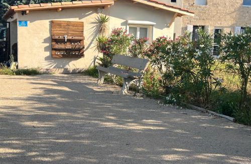 Vauvert House | Les Olivades